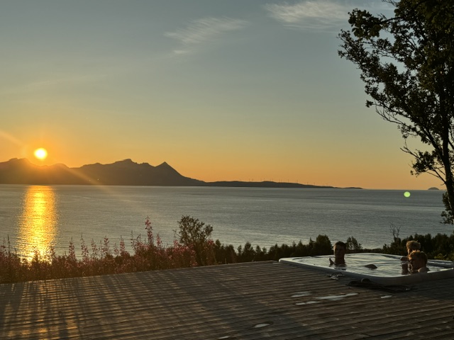 The Lyngen Chalet under the Lyngen Alps